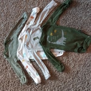 Carter's Newborn Dinosaur long sleeved onesie matching set